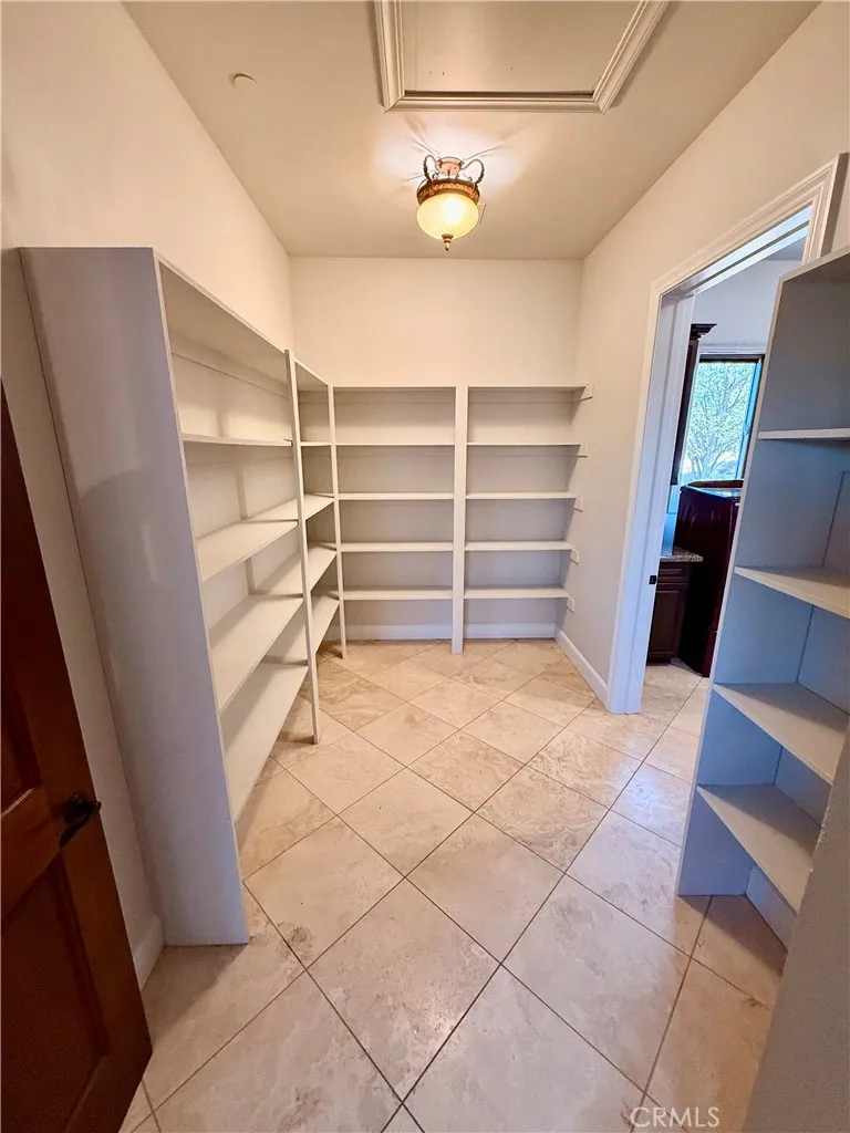 2040 Vista De La Vina Templeton, CA 93465