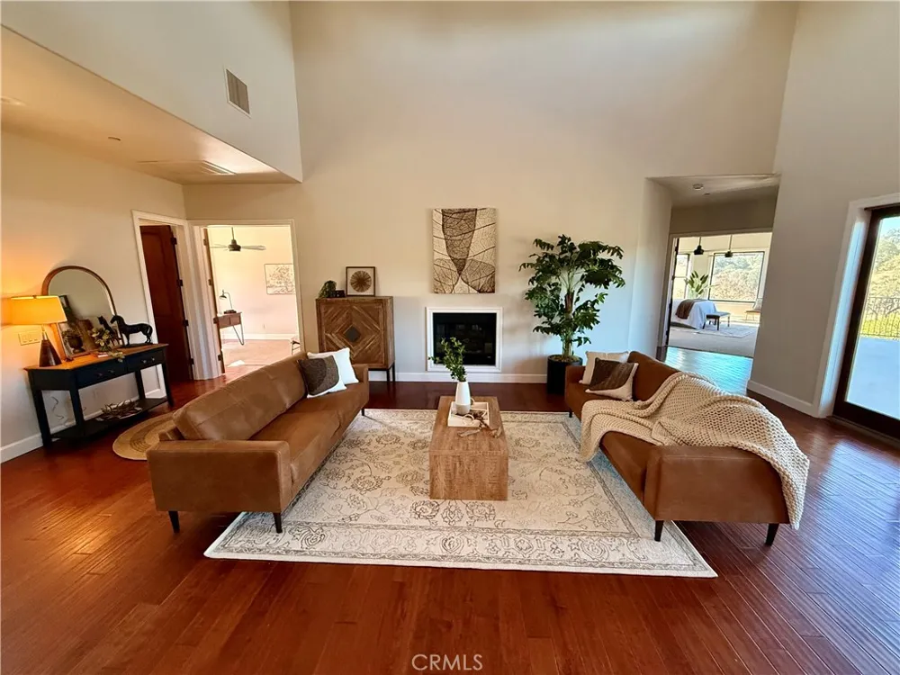 2040 Vista De La Vina Templeton, CA 93465