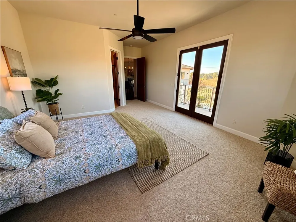 2040 Vista De La Vina Templeton, CA 93465