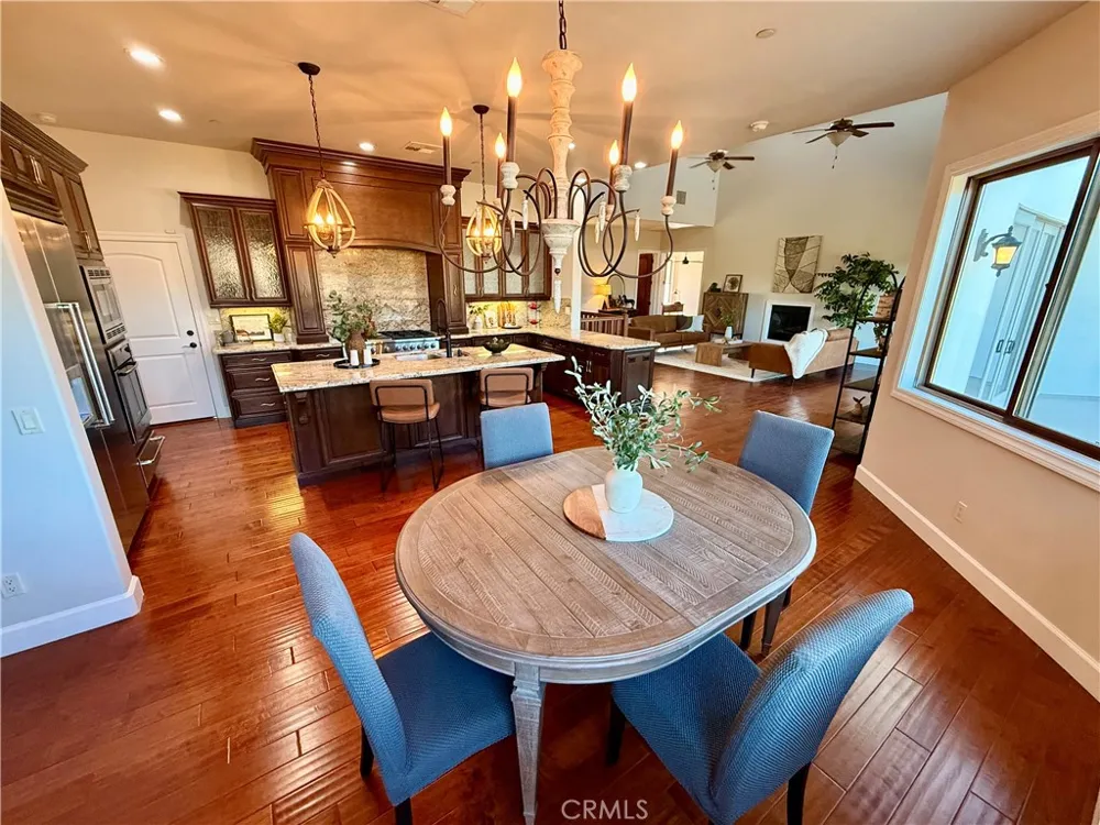 2040 Vista De La Vina Templeton, CA 93465