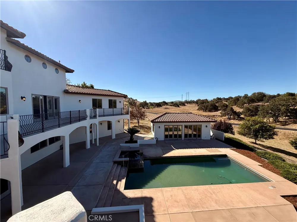 2040 Vista De La Vina Templeton, CA 93465