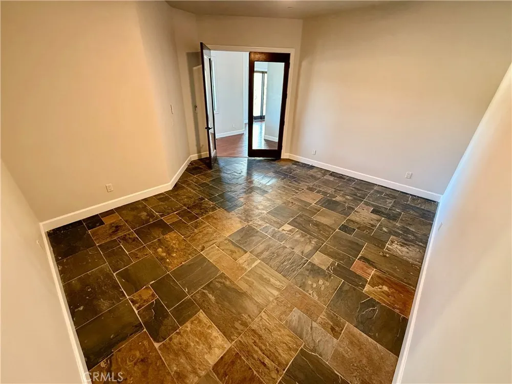 2040 Vista De La Vina Templeton, CA 93465