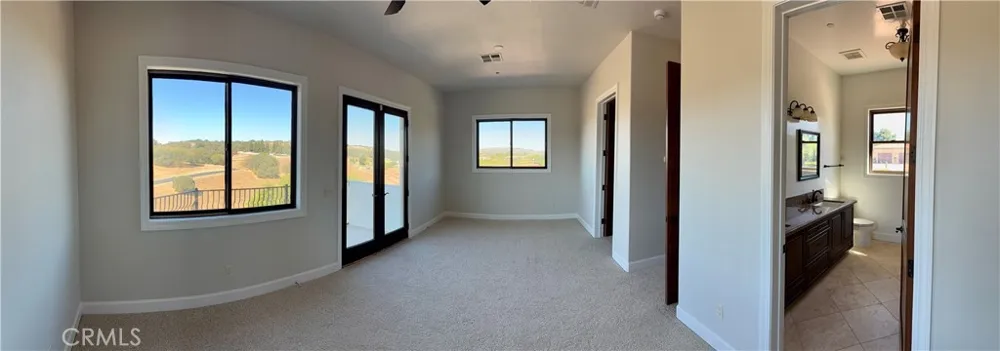 2040 Vista De La Vina Templeton, CA 93465