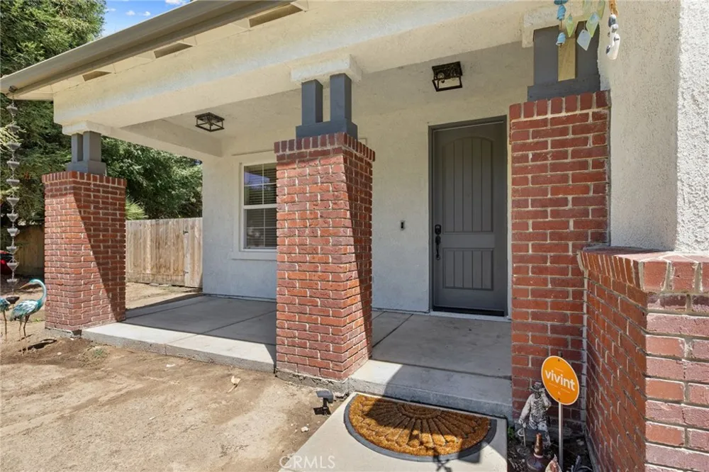 3320 W Glendale Visalia, CA 93291