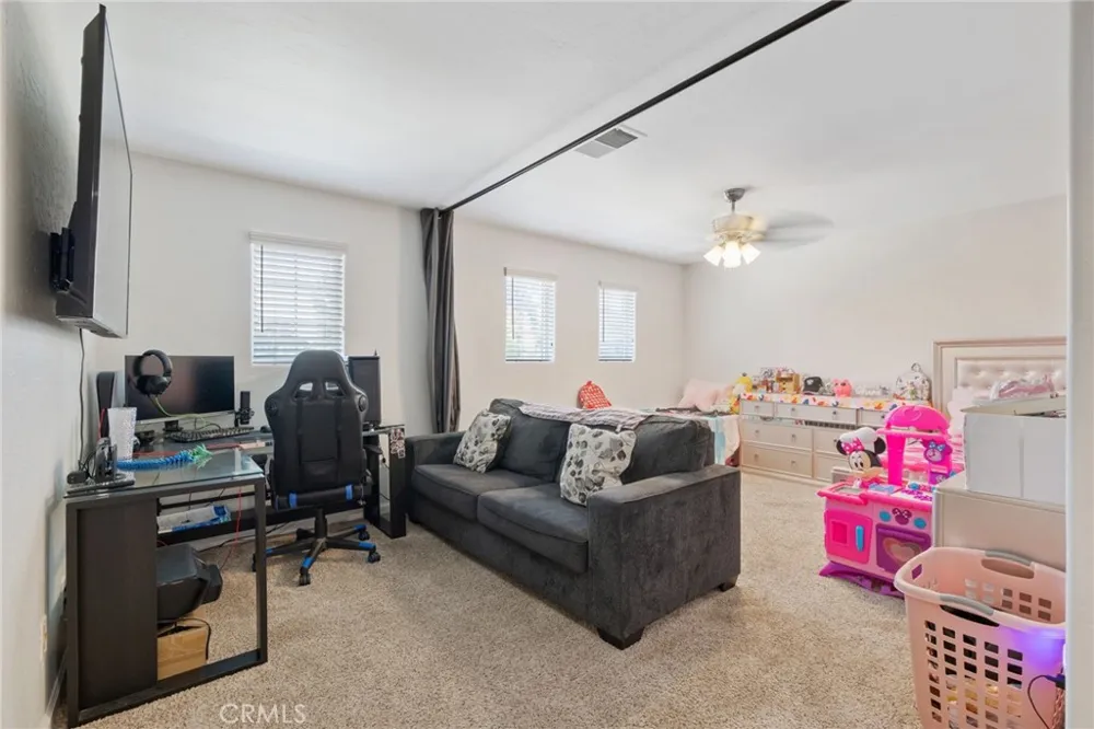 3320 W Glendale Visalia, CA 93291