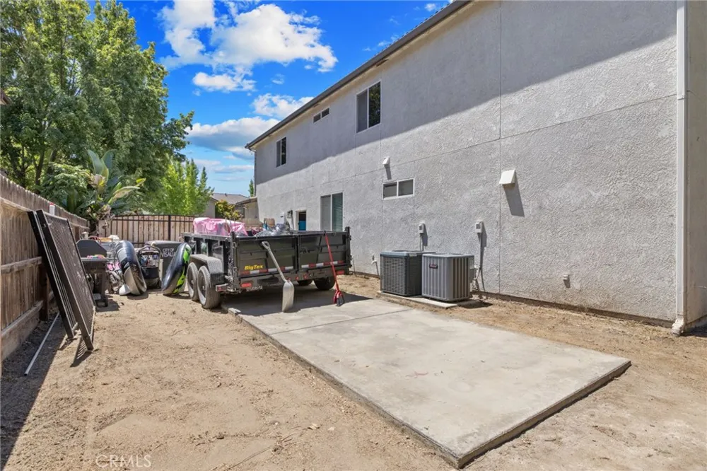 3320 W Glendale Visalia, CA 93291