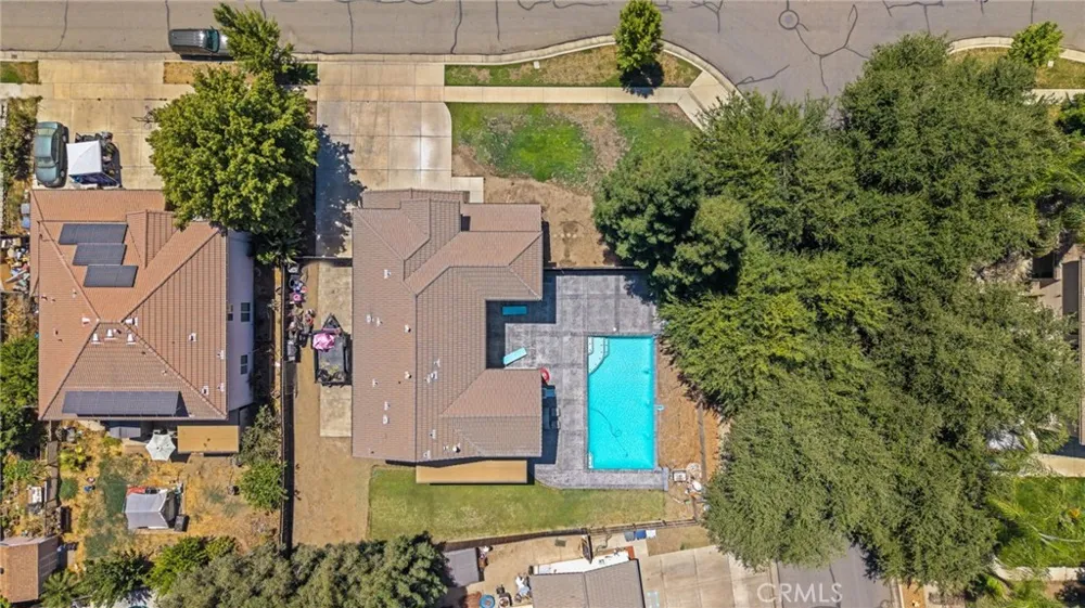 3320 W Glendale Visalia, CA 93291