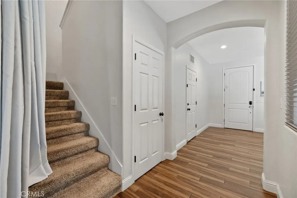 3320 W Glendale Visalia, CA 93291