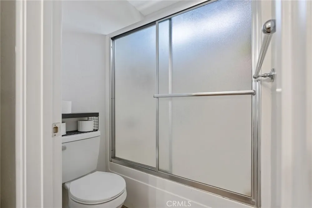 3320 W Glendale Visalia, CA 93291