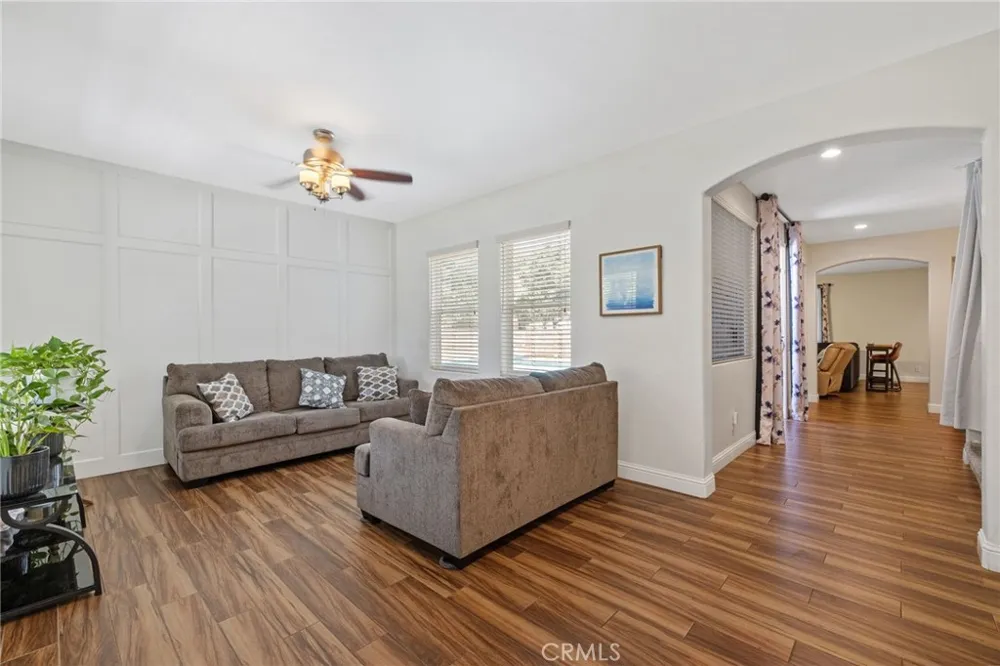 3320 W Glendale Visalia, CA 93291