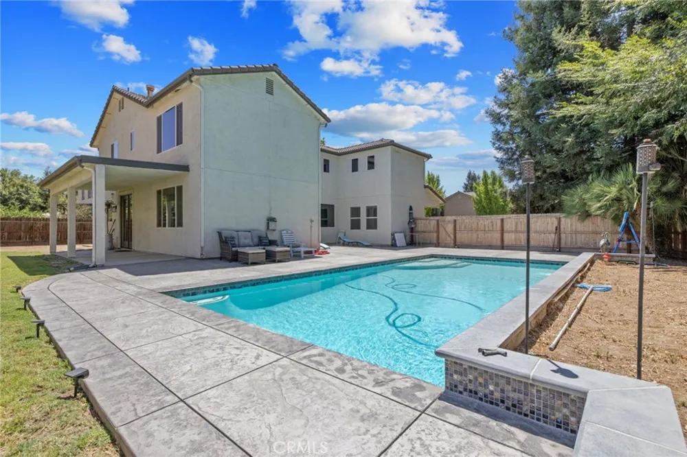 3320 W Glendale Visalia, CA 93291