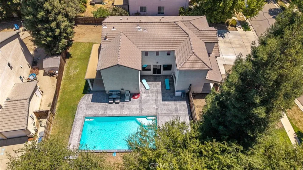 3320 W Glendale Visalia, CA 93291