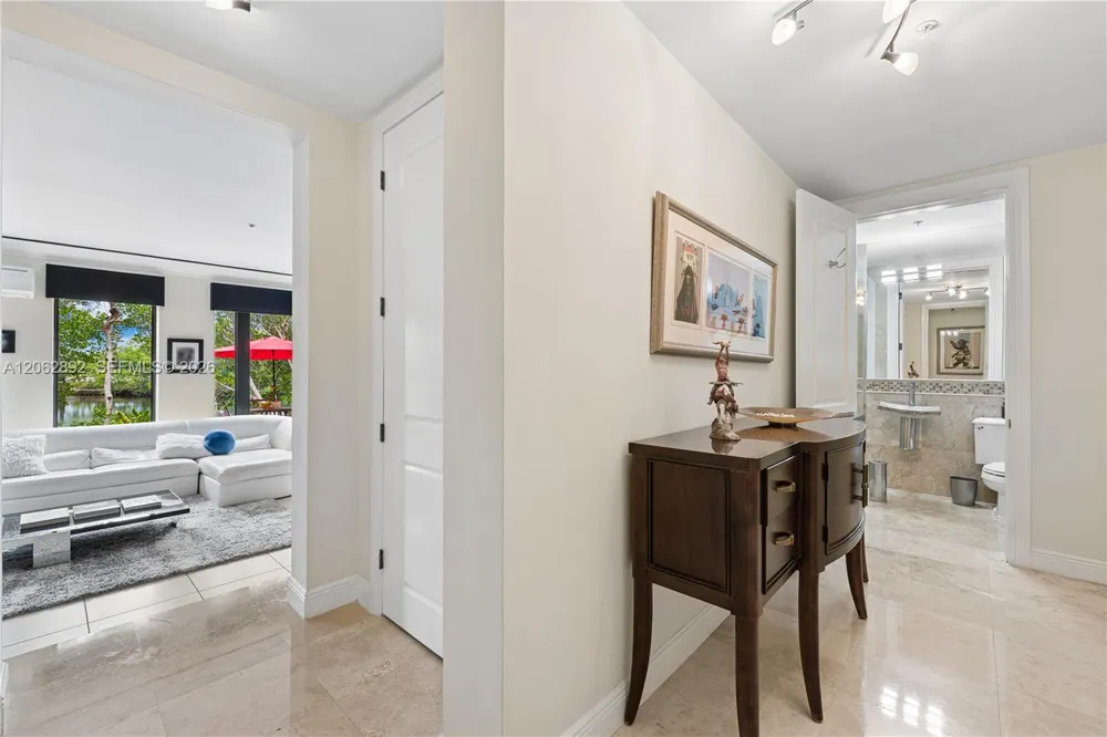 6234 Paradise Point Drive #6234 Palmetto Bay, FL 33157