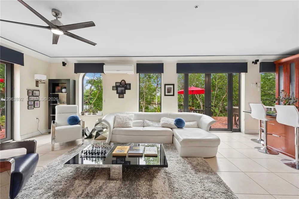 6234 Paradise Point Drive #6234 Palmetto Bay, FL 33157