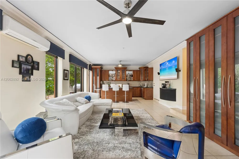 6234 Paradise Point Drive #6234 Palmetto Bay, FL 33157