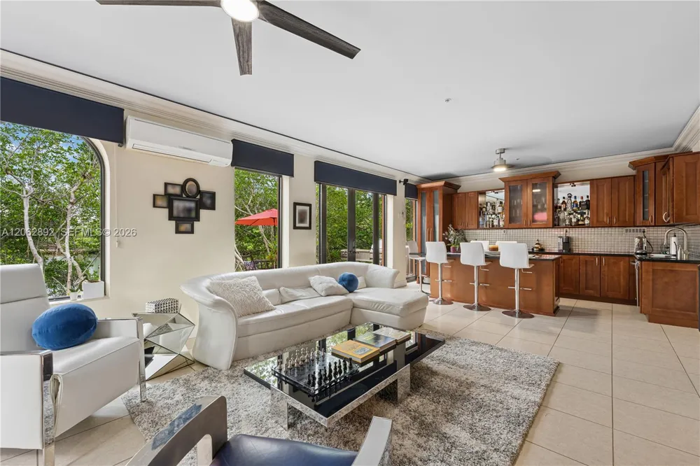 6234 Paradise Point Drive #6234 Palmetto Bay, FL 33157