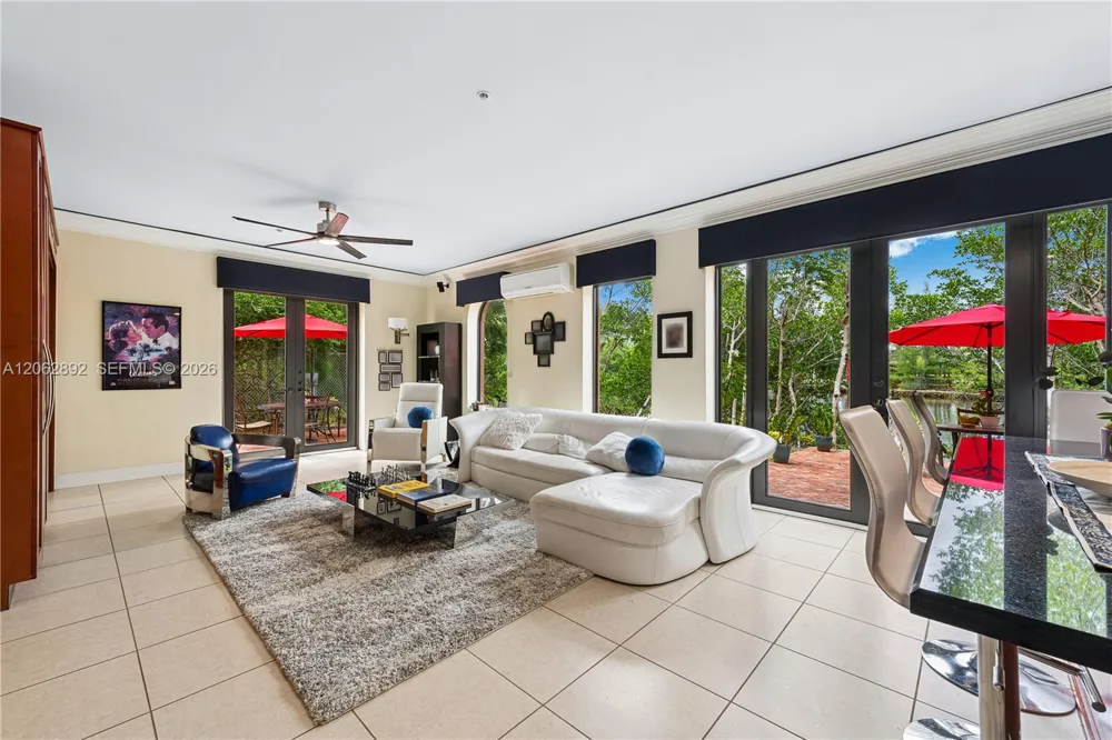 6234 Paradise Point Drive #6234 Palmetto Bay, FL 33157