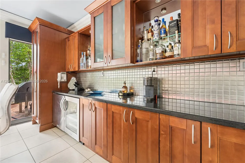 6234 Paradise Point Drive #6234 Palmetto Bay, FL 33157
