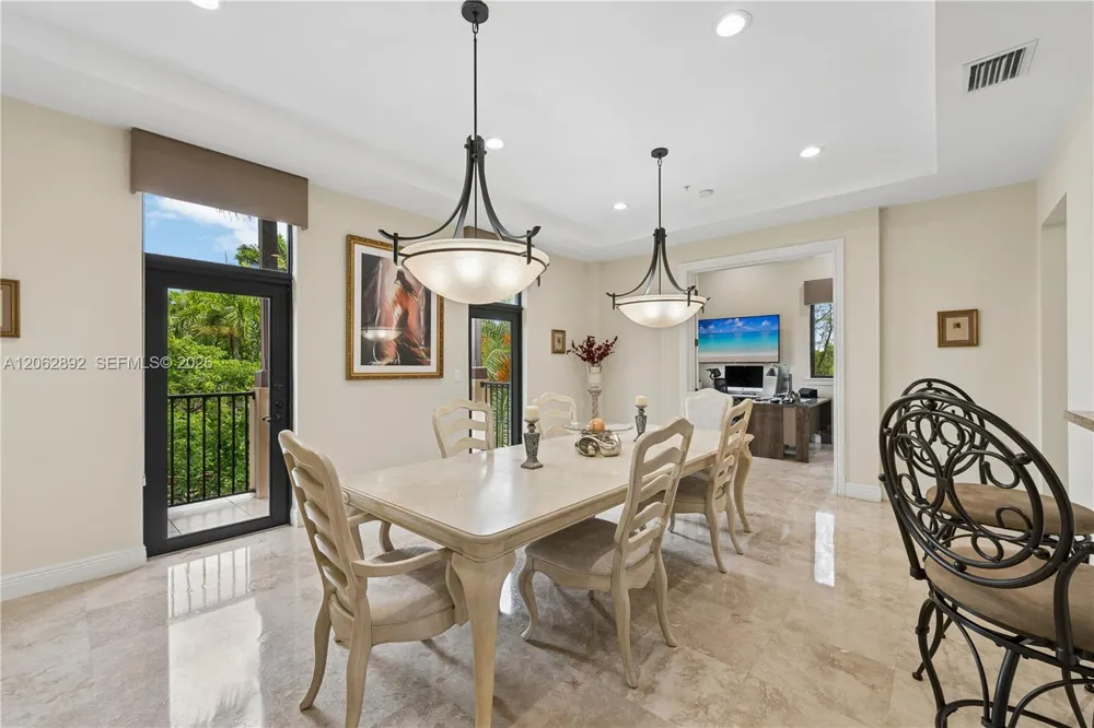 6234 Paradise Point Drive #6234 Palmetto Bay, FL 33157