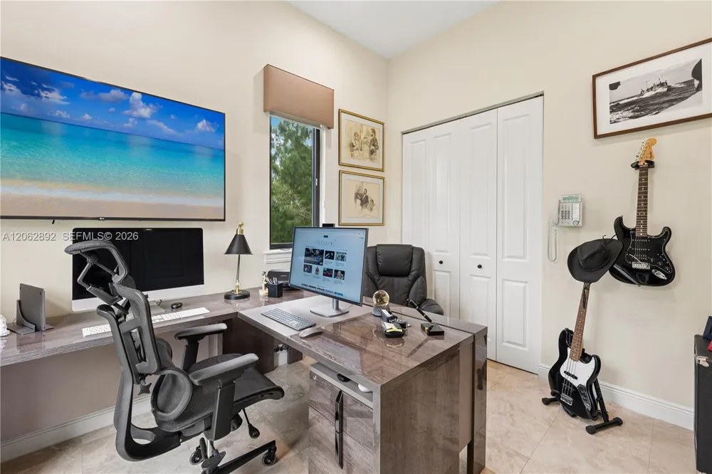 6234 Paradise Point Drive #6234 Palmetto Bay, FL 33157