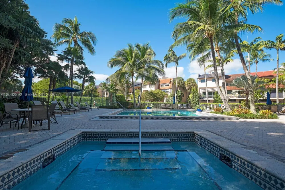 6234 Paradise Point Drive #6234 Palmetto Bay, FL 33157