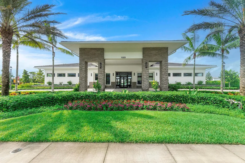 1304 Whitcombe Drive Royal Palm Beach, FL 33411