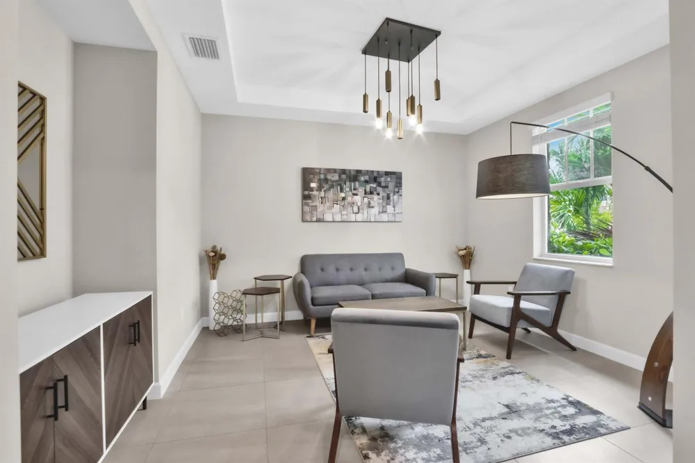 1304 Whitcombe Drive Royal Palm Beach, FL 33411