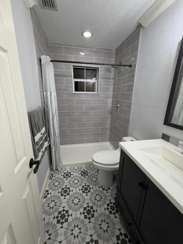 16820 NW 80th Court Hialeah, FL 33016