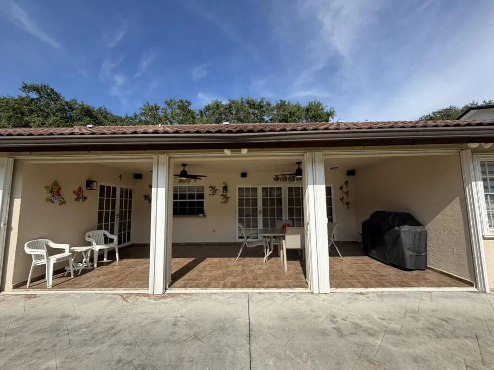 16820 NW 80th Court Hialeah, FL 33016