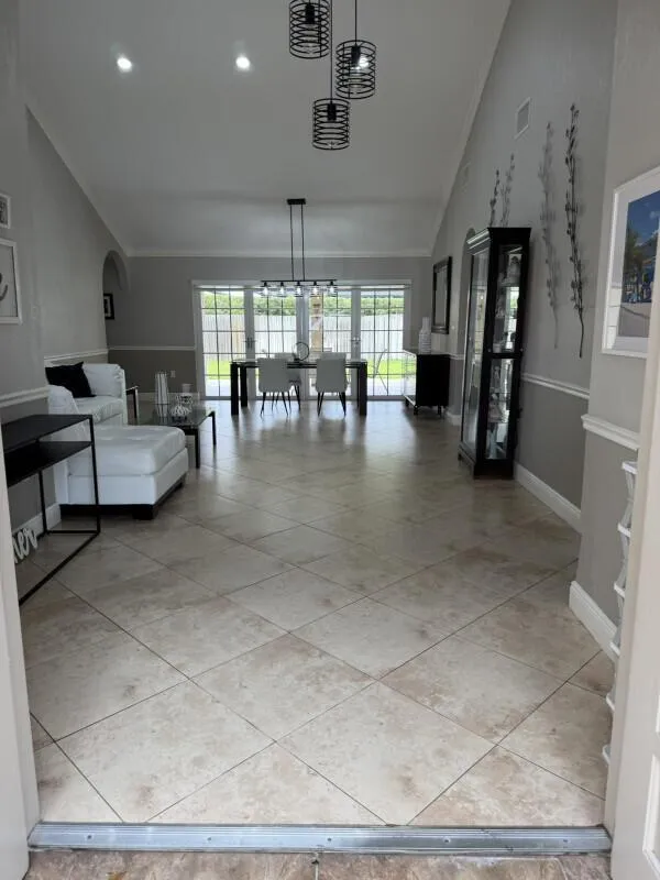 16820 NW 80th Court Hialeah, FL 33016