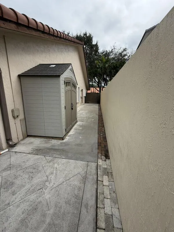 16820 NW 80th Court Hialeah, FL 33016