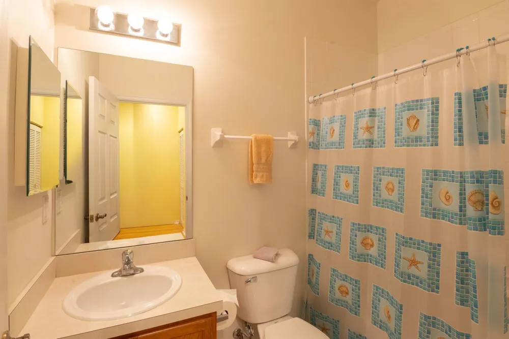 1600 SE SHEFFIELD TERRACE #201 Stuart, FL 34994