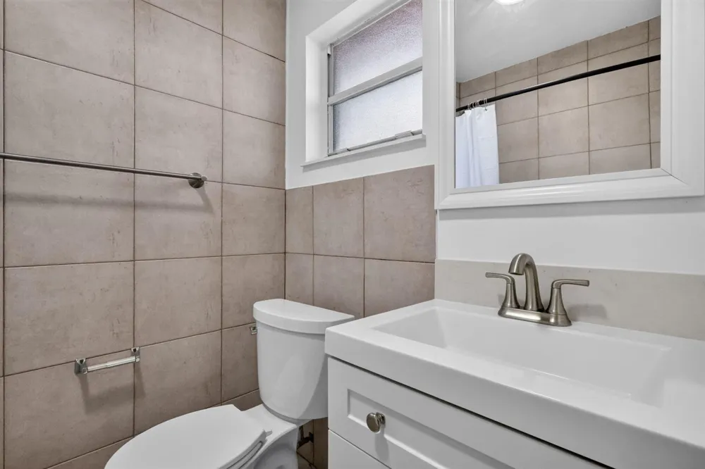201 Palm Street #203 Lantana, FL 33462