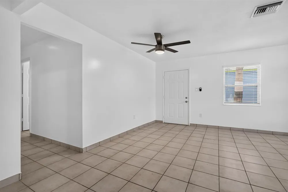 201 Palm Street #203 Lantana, FL 33462
