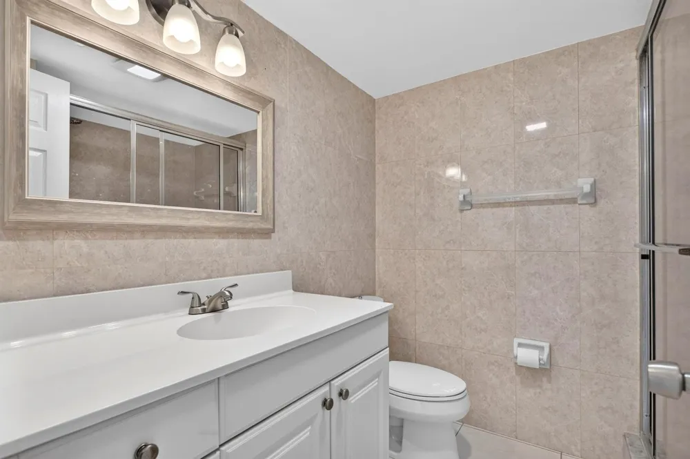 231 E Lantana Road #204 Lantana, FL 33462