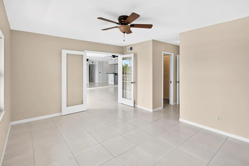 231 E Lantana Road #204 Lantana, FL 33462
