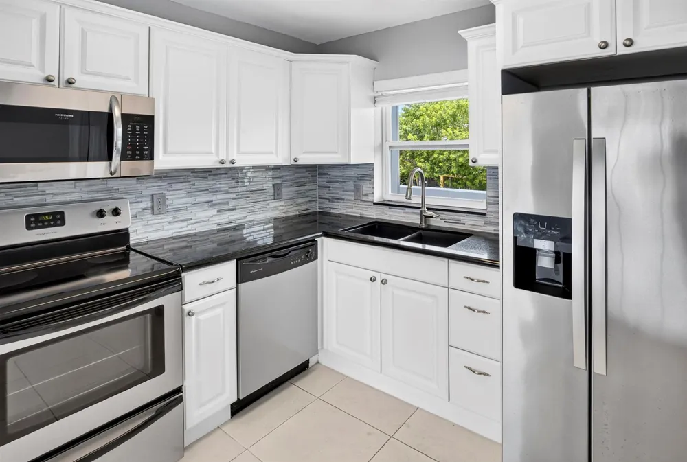 231 E Lantana Road #204 Lantana, FL 33462