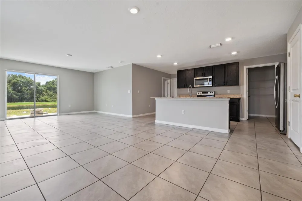 11722 WHITE WILLOW LANE Riverview, FL 33569