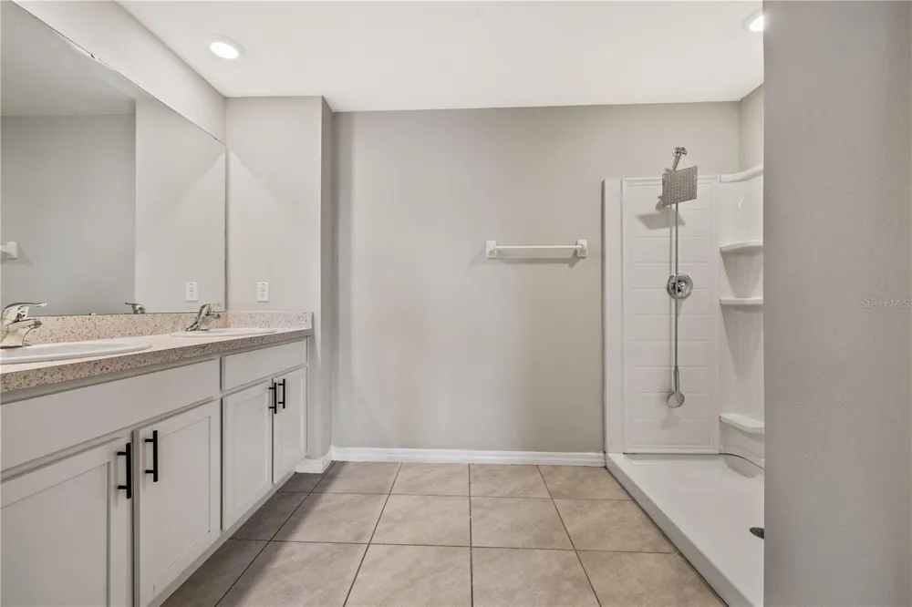 11722 WHITE WILLOW LANE Riverview, FL 33569
