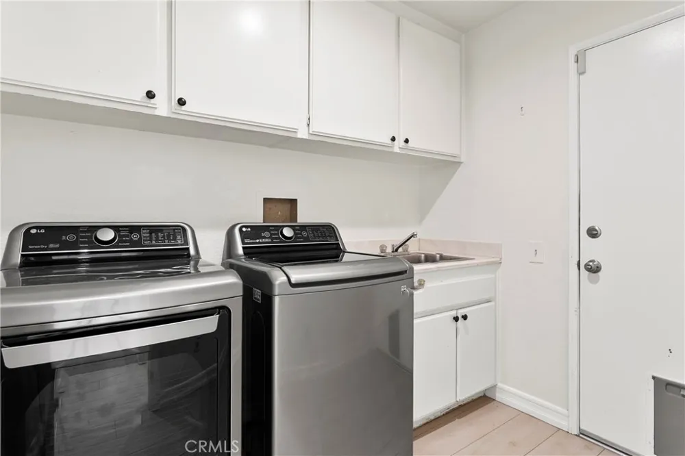 28501 El Sur Laguna Niguel, CA 92677