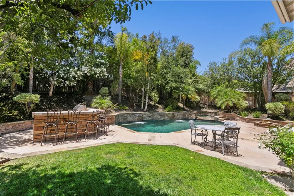 28501 El Sur Laguna Niguel, CA 92677