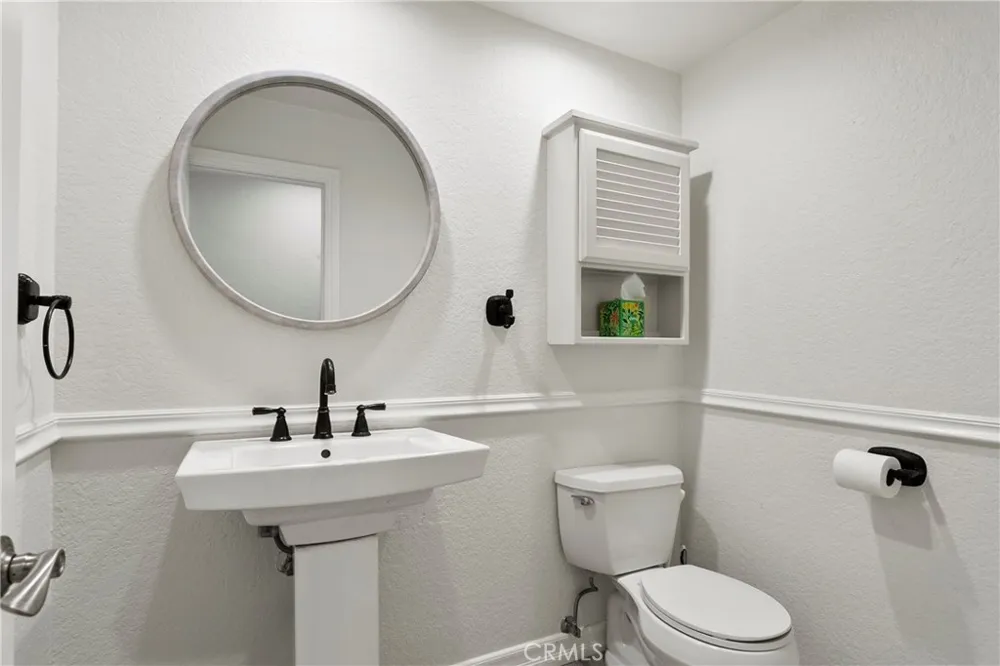28501 El Sur Laguna Niguel, CA 92677