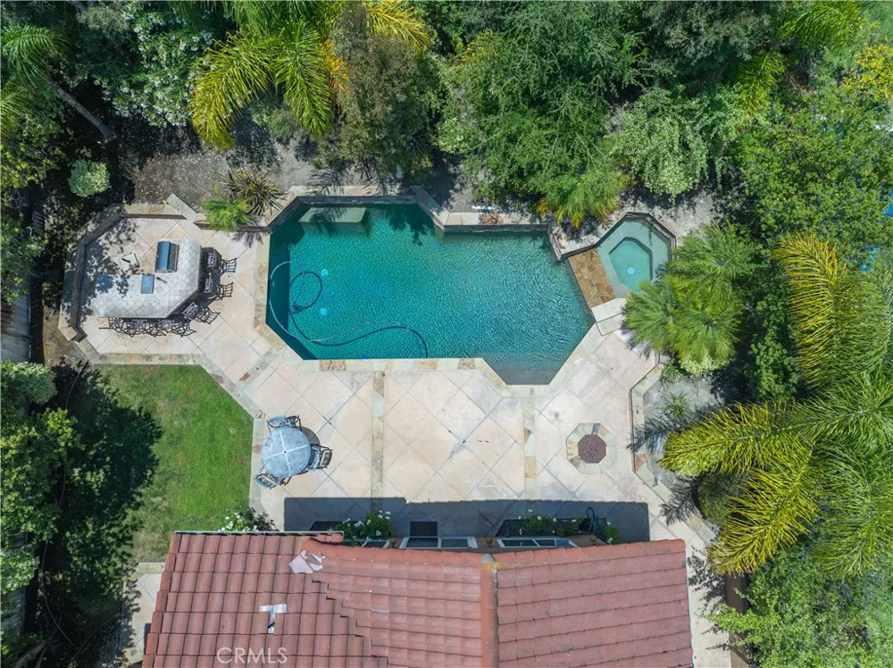 28501 El Sur Laguna Niguel, CA 92677