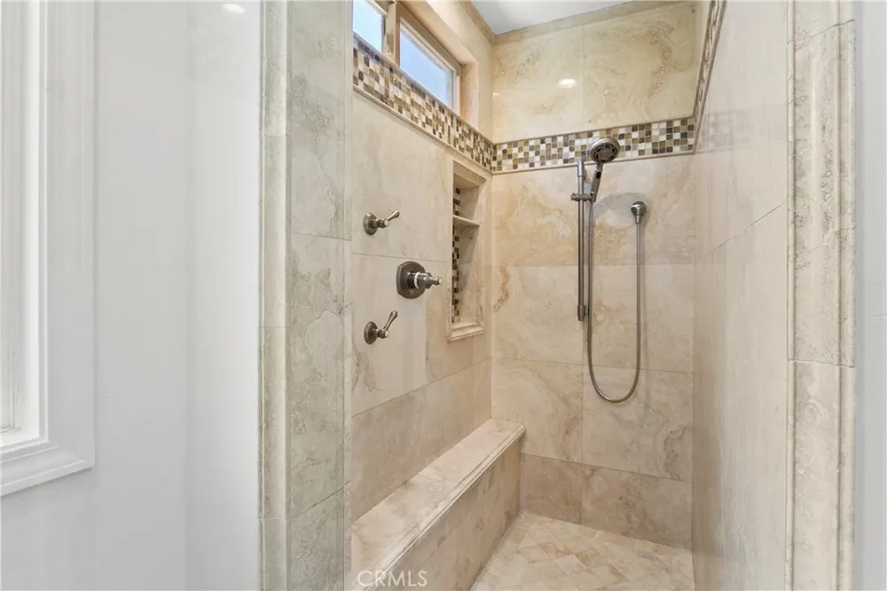28501 El Sur Laguna Niguel, CA 92677