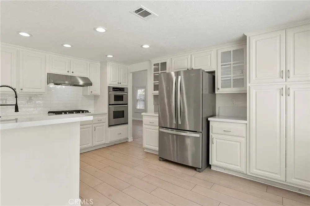 28501 El Sur Laguna Niguel, CA 92677
