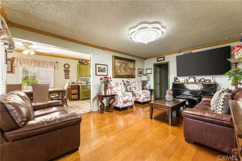 513 W 224th Carson, CA 90745