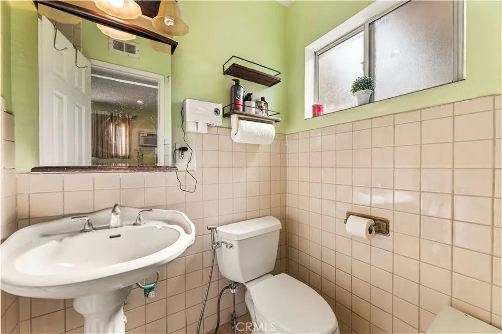 513 W 224th Carson, CA 90745