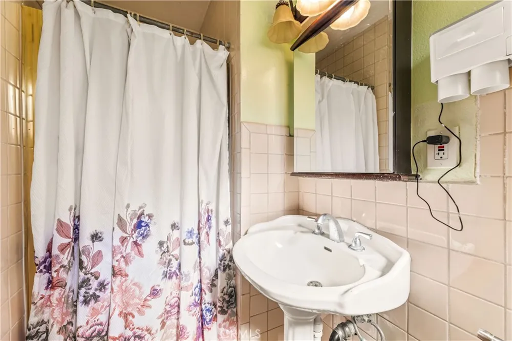 513 W 224th Carson, CA 90745