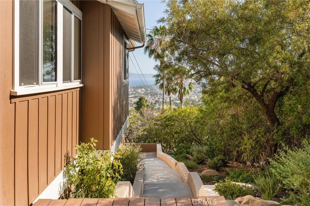 33 Loma Media Road Santa Barbara, CA 93103