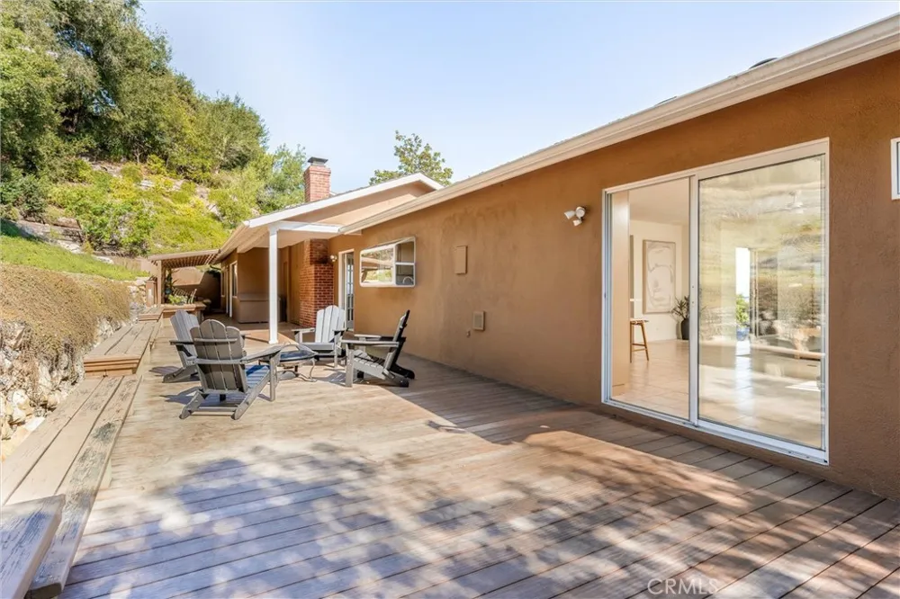 33 Loma Media Road Santa Barbara, CA 93103